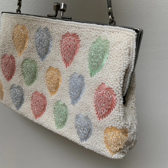 022 - Original Vintage 50s 60s Heavily Beaded Bag 
Snake chain handle - Picture 7 of 15